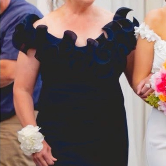 Xscape navy blue formal gown - floor length - Picture 9 of 9